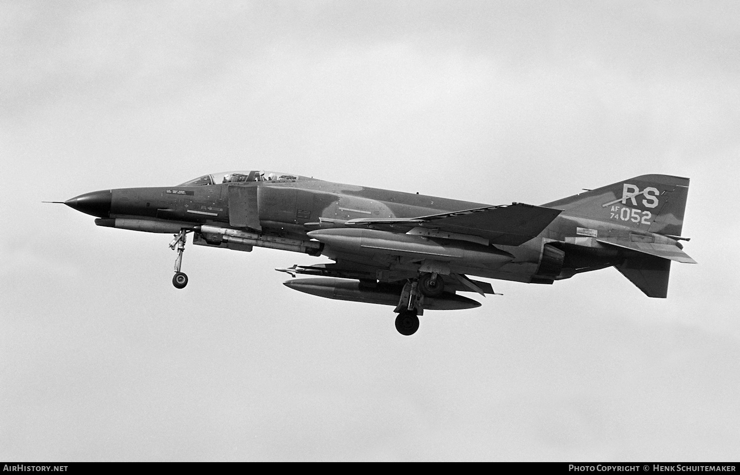 Aircraft Photo of 74-1052 / AF74-052 | McDonnell Douglas F-4E Phantom II | USA - Air Force | AirHistory.net #378641