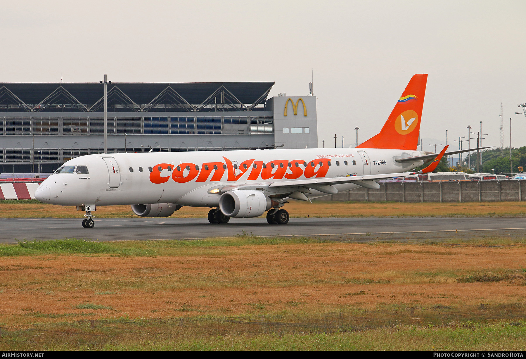 Aircraft Photo of YV-2966 | Embraer 190AR (ERJ-190-100IGW) | Conviasa | AirHistory.net #378651