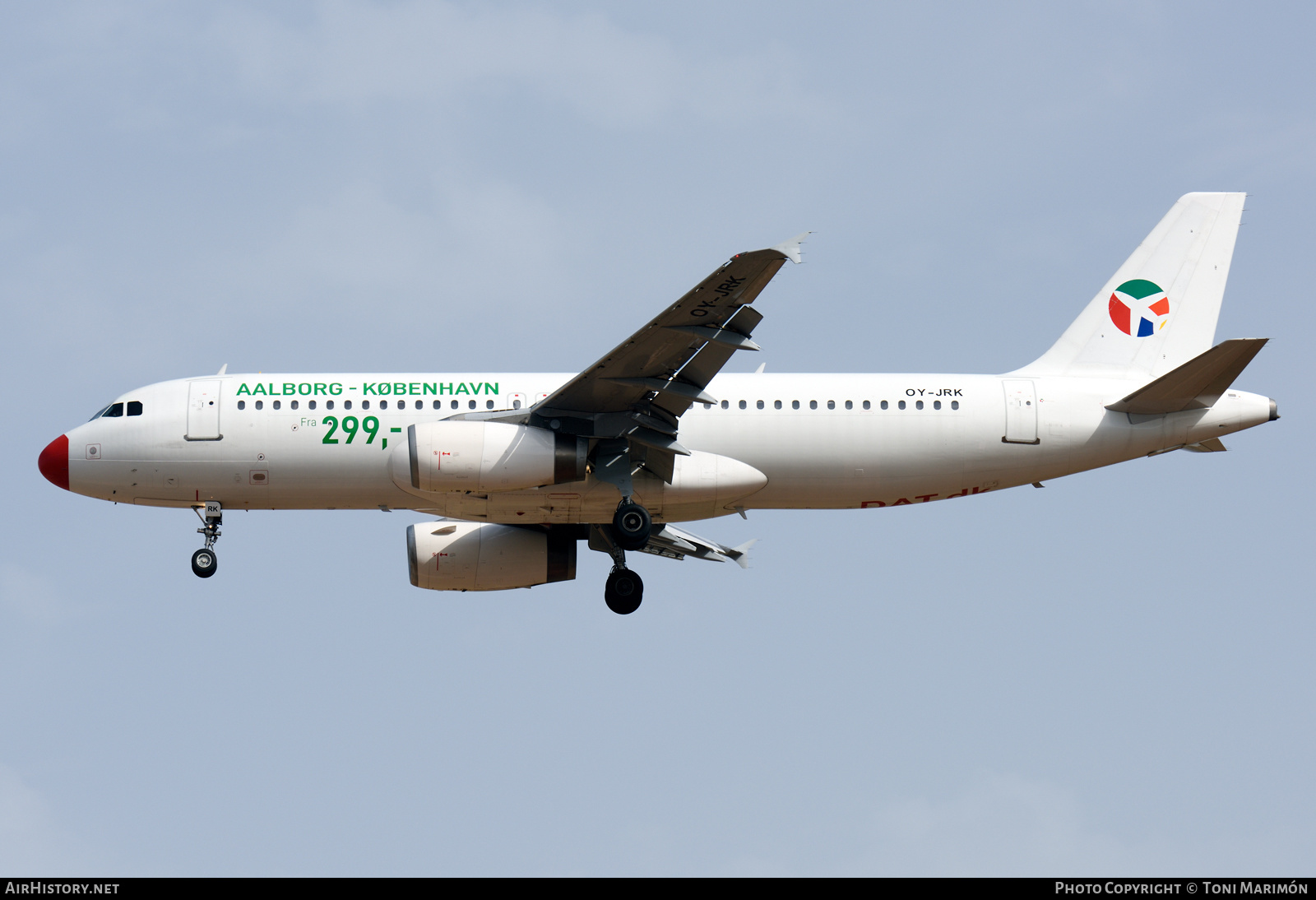 Aircraft Photo of OY-JRK | Airbus A320-231 | Danish Air Transport - DAT | AirHistory.net #378676