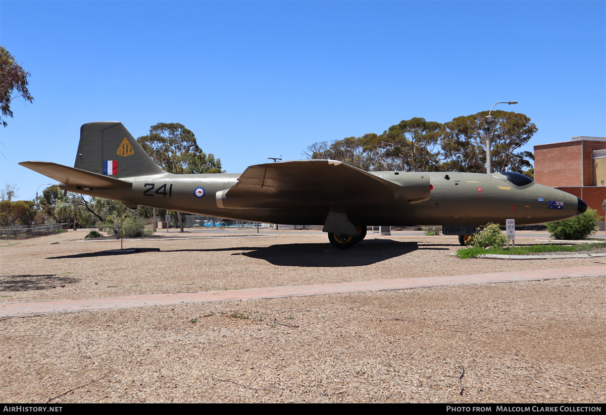 Aircraft Photo of A84-241 | English Electric Canberra Mk20 | Australia - Air Force | AirHistory.net #378797