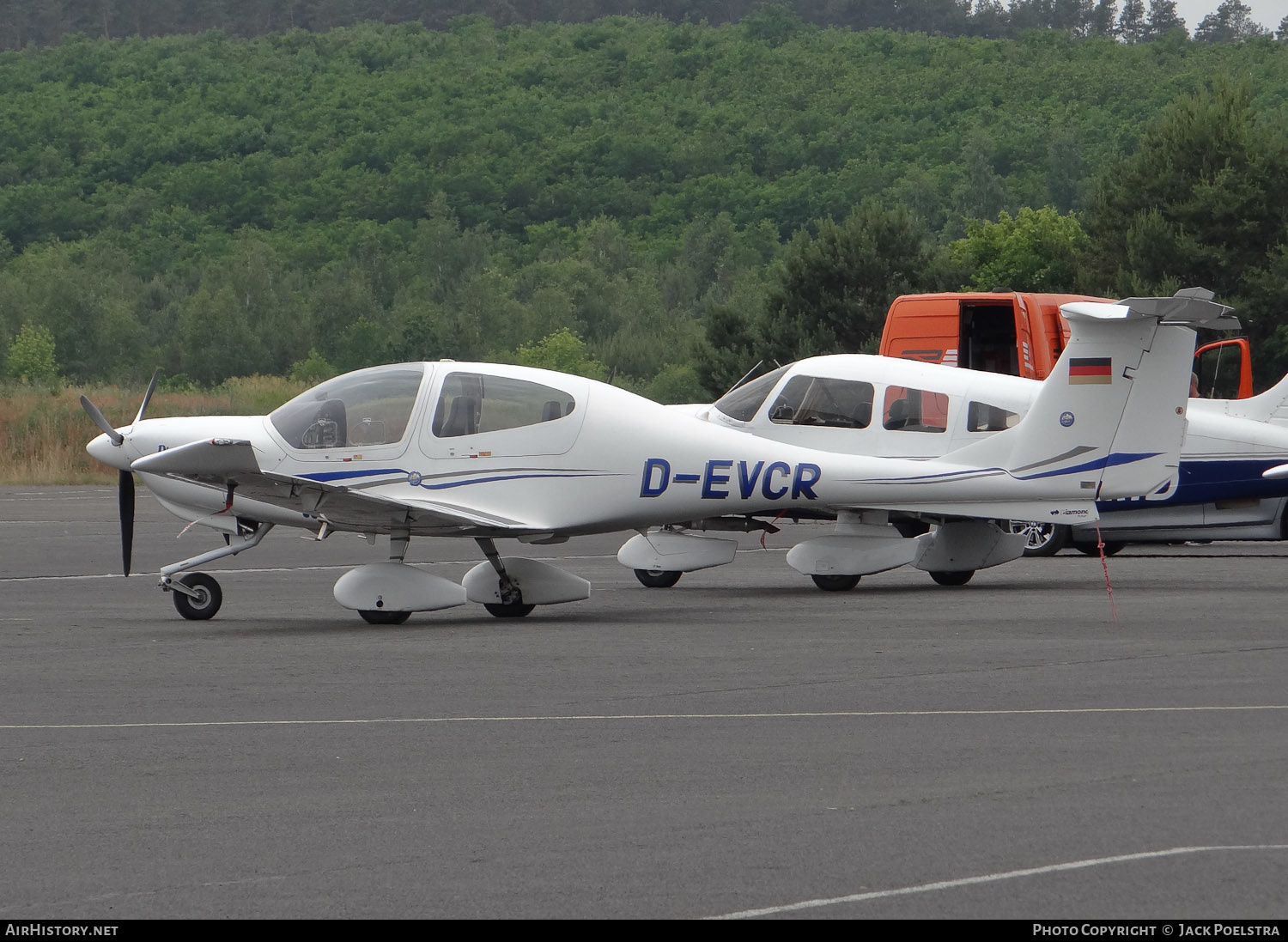 Aircraft Photo of D-EVCR | Diamond DA40 Diamond Star | AirHistory.net #378880