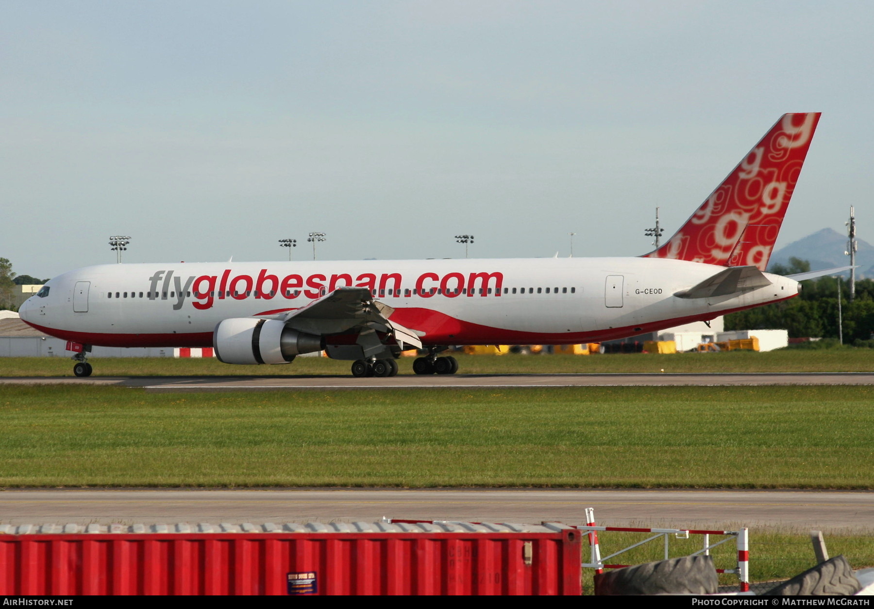 Aircraft Photo of G-CEOD | Boeing 767-319/ER | Flyglobespan | AirHistory.net #379021