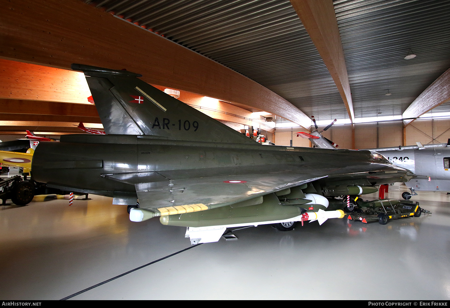 Aircraft Photo of AR-109 | Saab RF-35 Draken | Denmark - Air Force | AirHistory.net #379022