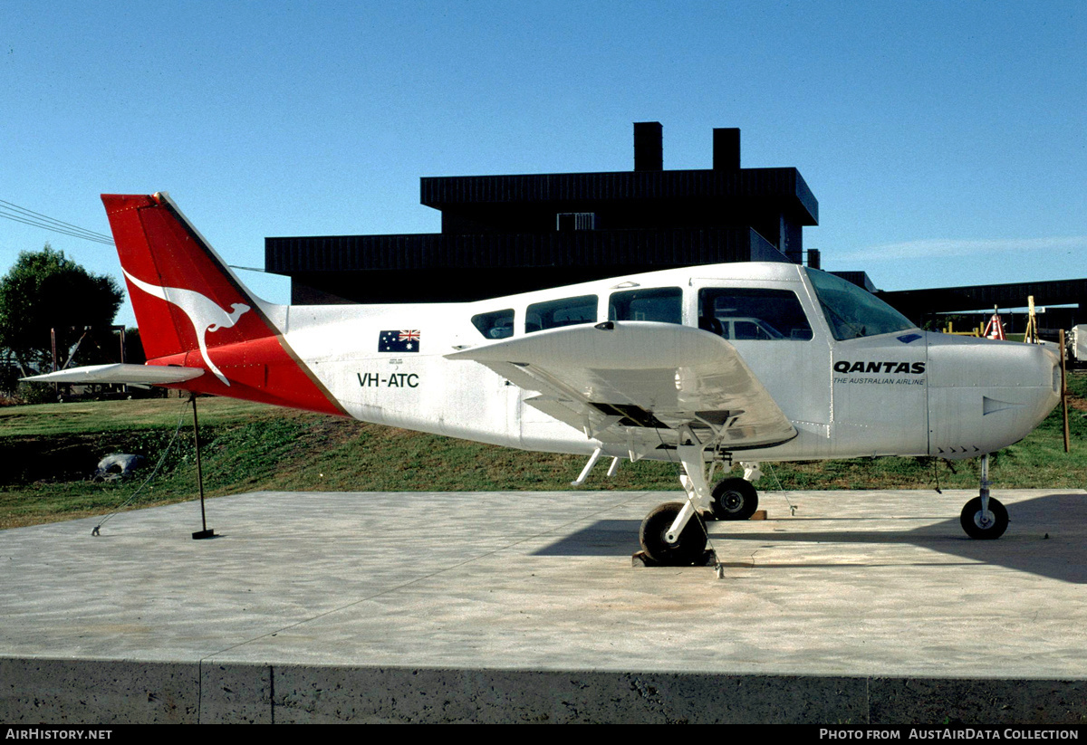 Aircraft Photo of VH-ATC / VH-DJD | Beech B24R Sierra 200 | Qantas | AirHistory.net #379038