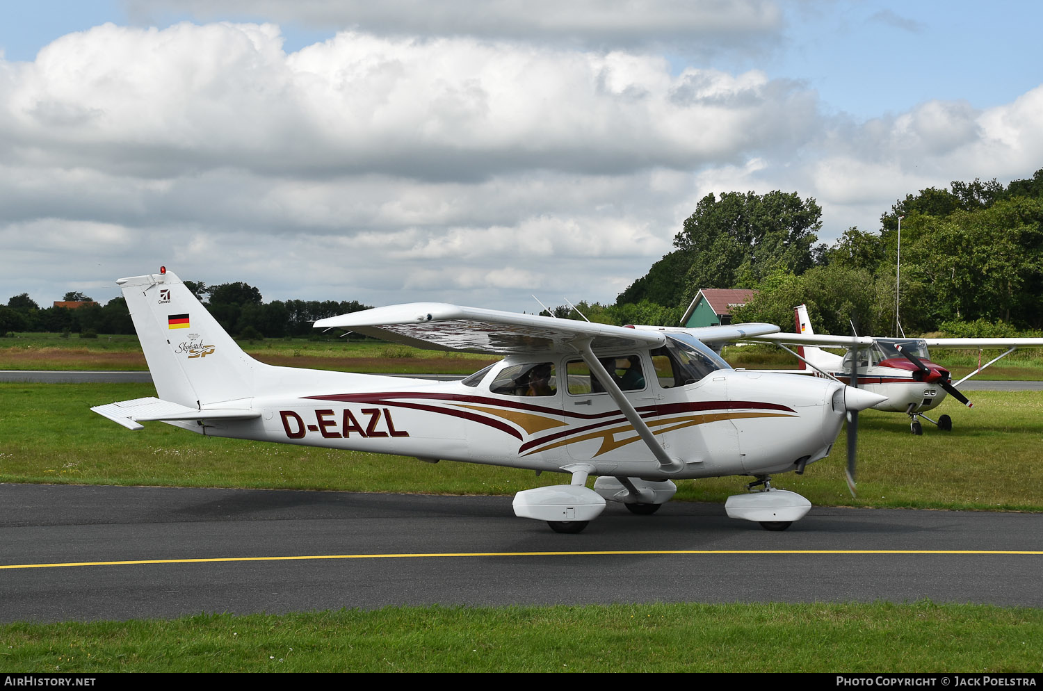 Aircraft Photo of D-EAZL | Cessna 172S Skyhawk SP | AirHistory.net #379077