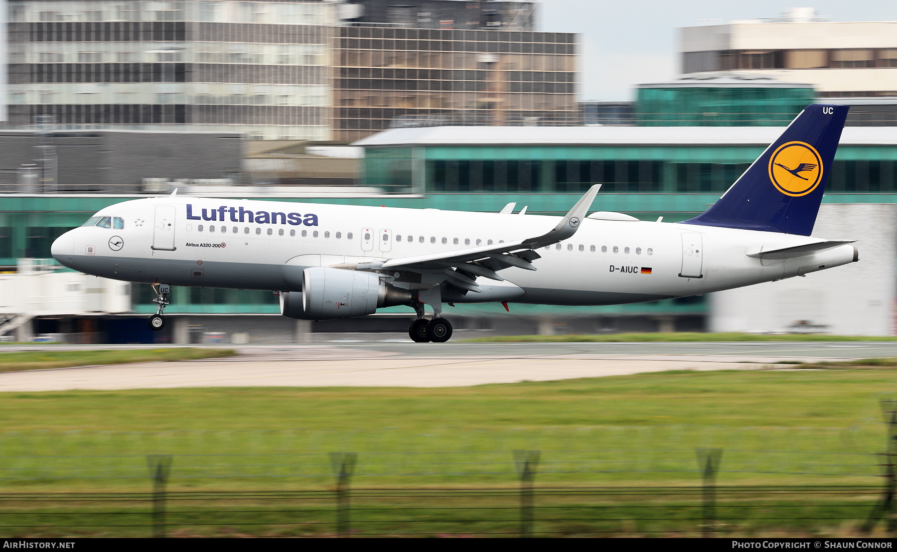 Aircraft Photo of D-AIUC | Airbus A320-214 | Lufthansa | AirHistory.net #379130