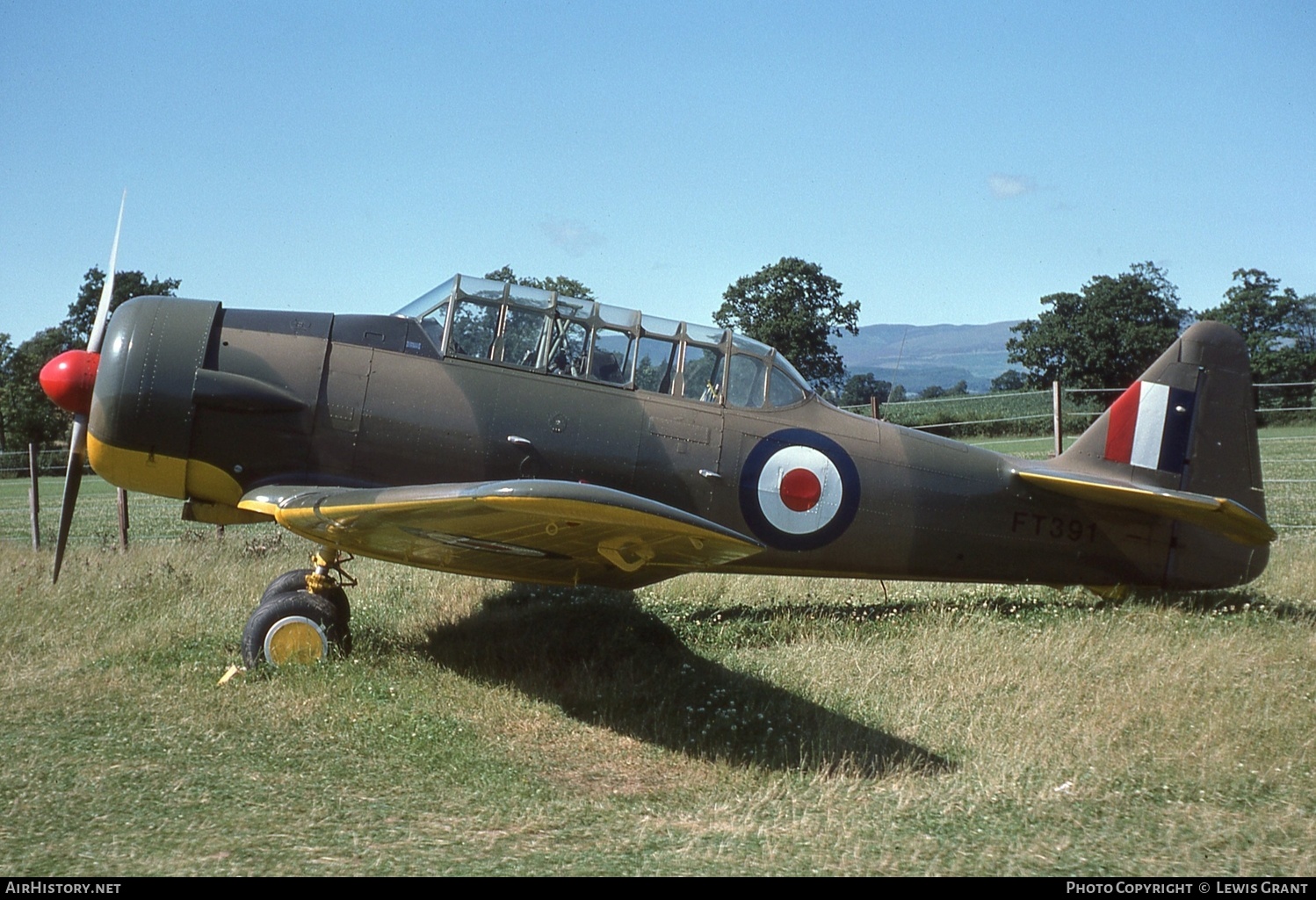 Aircraft Photo of G-AZBN / FT391 | North American AT-16 Harvard IIB | UK - Air Force | AirHistory.net #379208