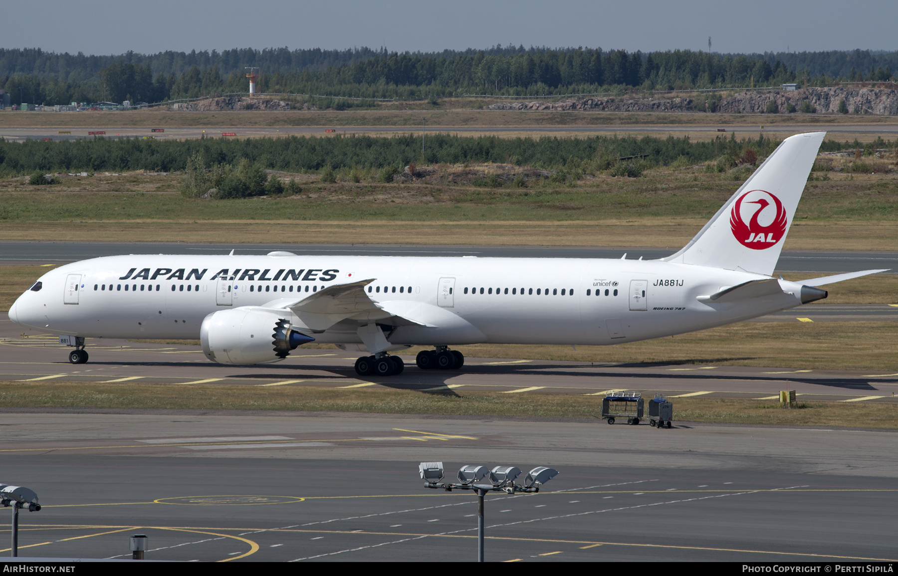 Aircraft Photo of JA881J | Boeing 787-9 Dreamliner | Japan Airlines - JAL | AirHistory.net #379277