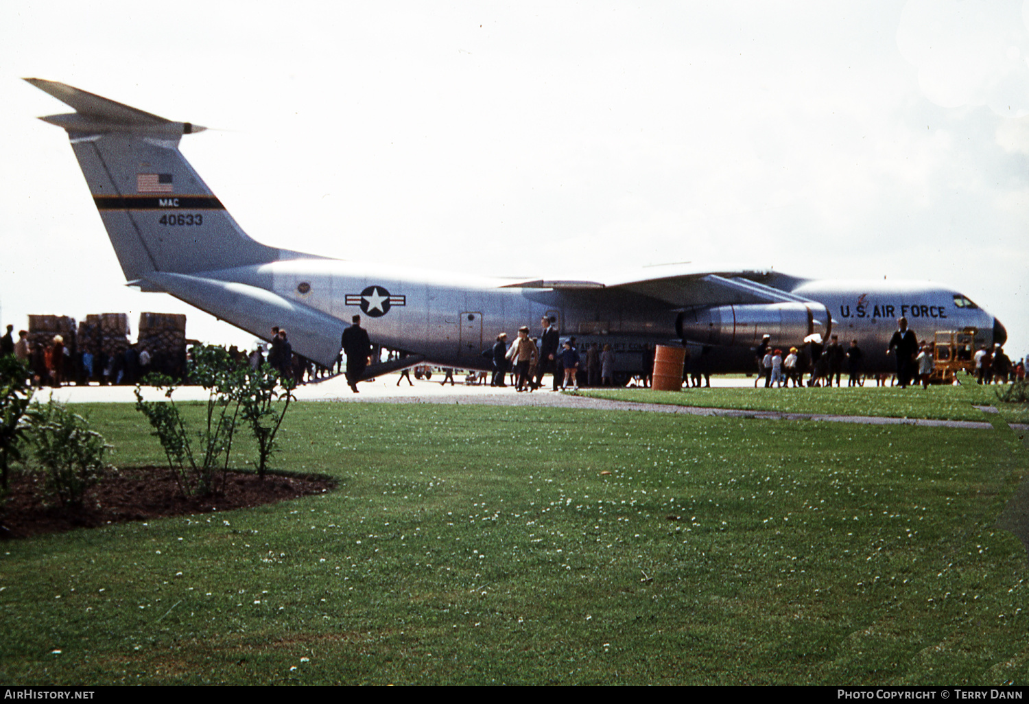 Aircraft Photo of 64-0633 | Lockheed C-141A Starlifter | USA - Air Force | AirHistory.net #379307