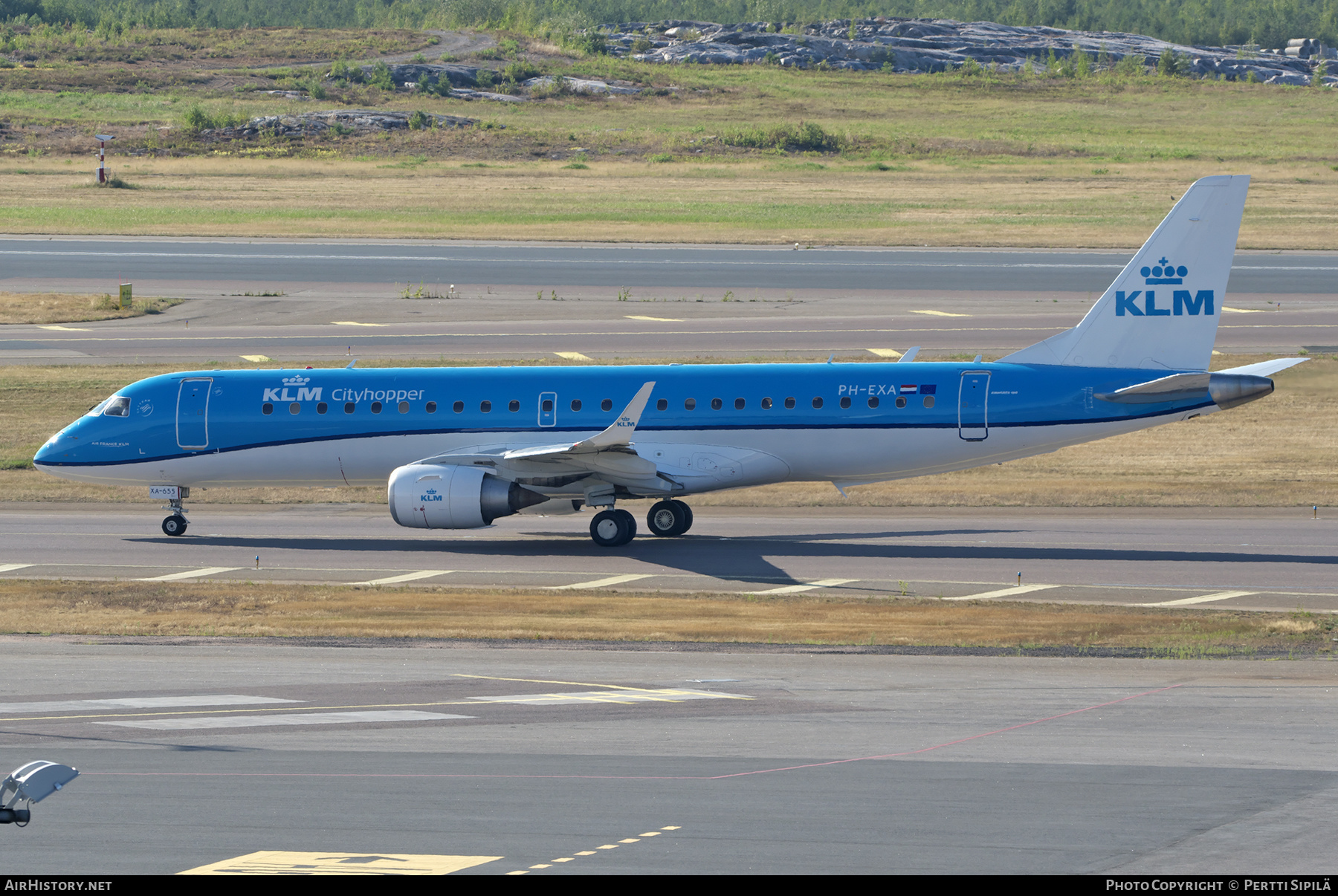 Aircraft Photo of PH-EXA | Embraer 190STD (ERJ-190-100STD) | KLM Cityhopper | AirHistory.net #379323