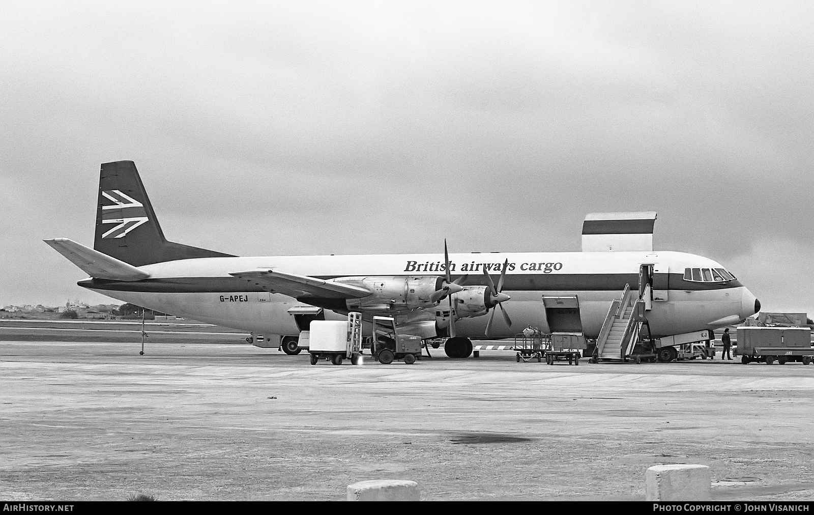 Aircraft Photo of G-APEJ | Vickers 953C Merchantman | British Airways Cargo | AirHistory.net #379347