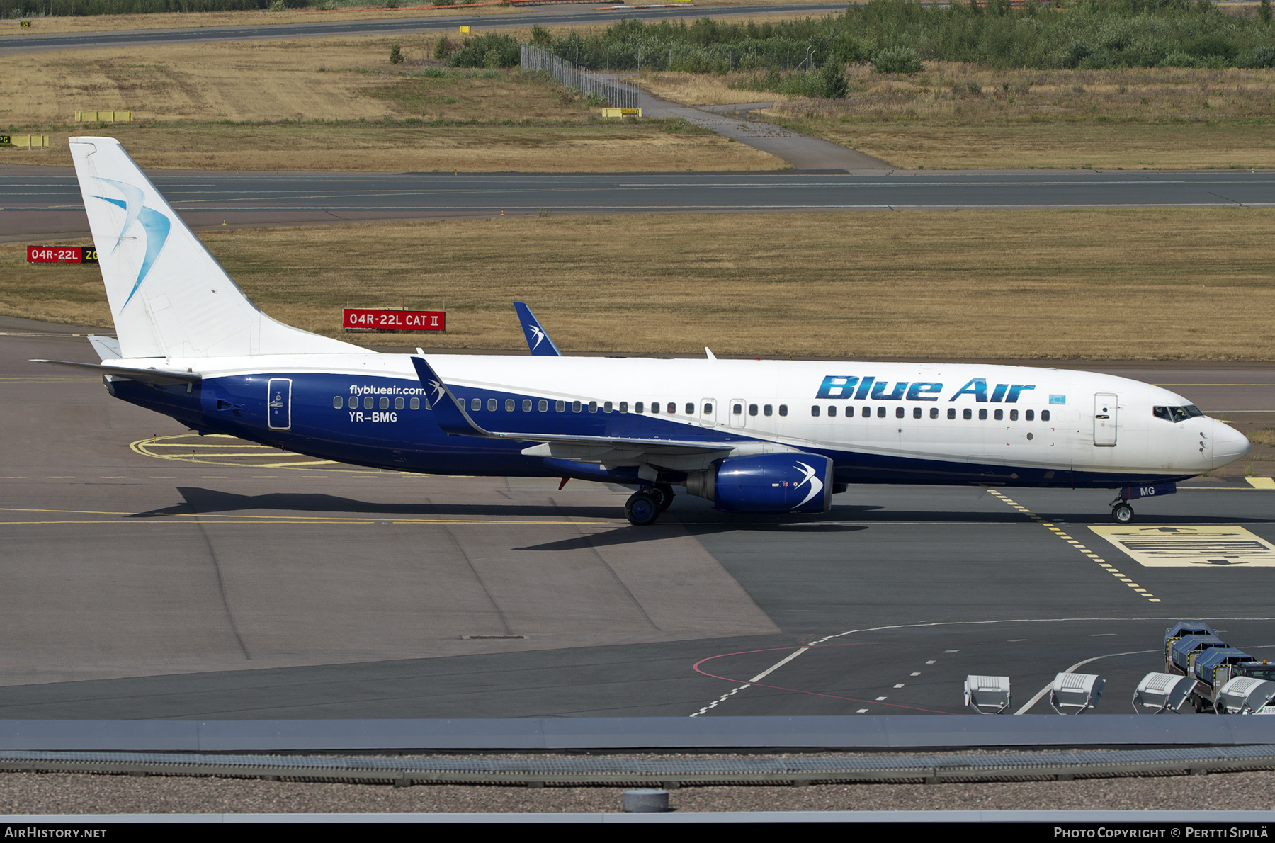 Aircraft Photo of YR-BMG | Boeing 737-86N | Blue Air | AirHistory.net #379376