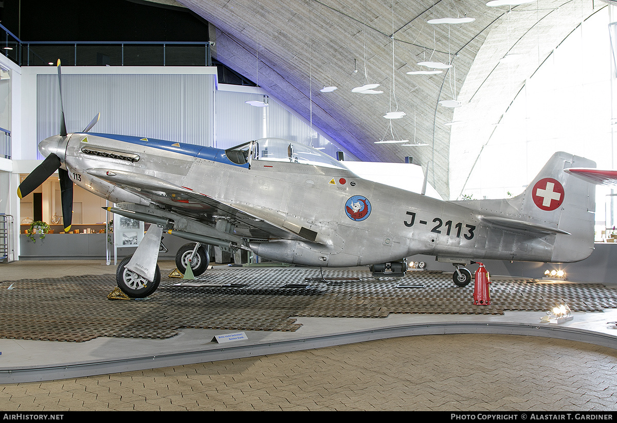 Aircraft Photo of J-2113 | North American P-51D Mustang | Switzerland - Air Force | AirHistory.net #379471