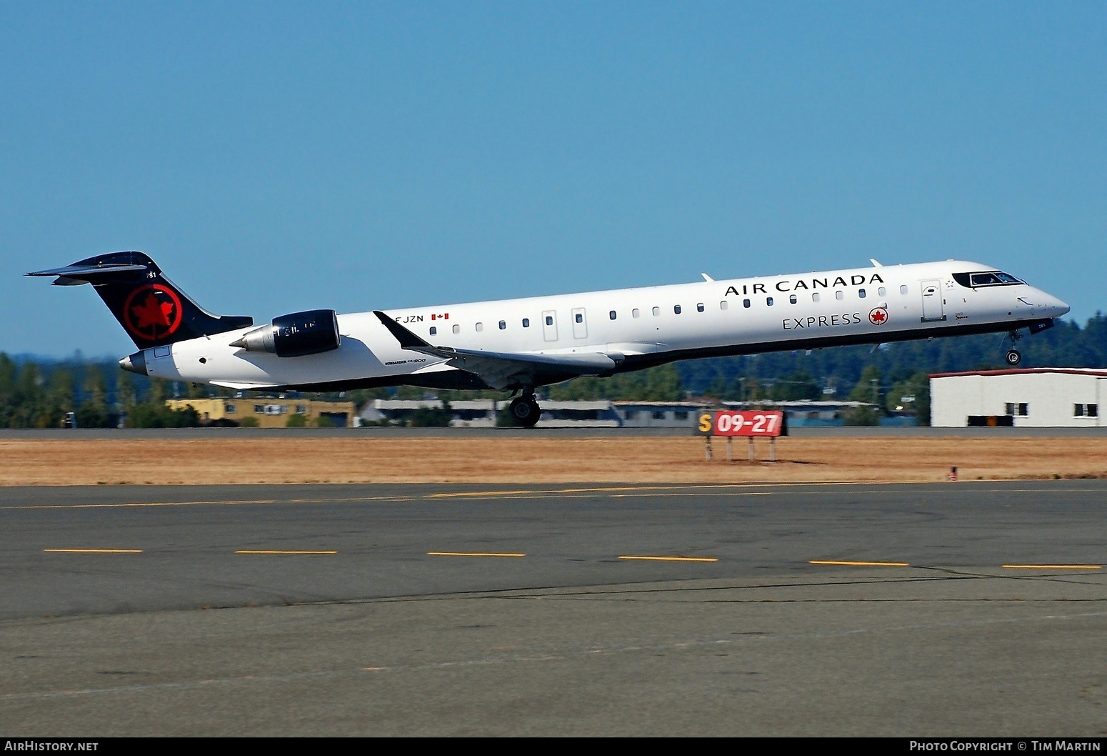Aircraft Photo of C-FJZN | Bombardier CRJ-900 (CL-600-2D24) | Air Canada Express | AirHistory.net #379478