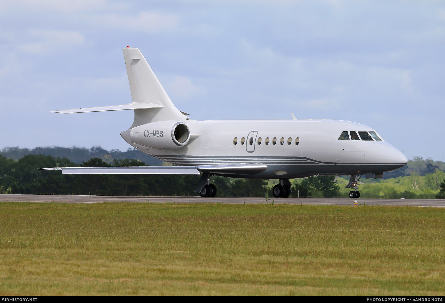 Aircraft Photo of CX-MBS | Dassault Falcon 2000 | AirHistory.net #379479