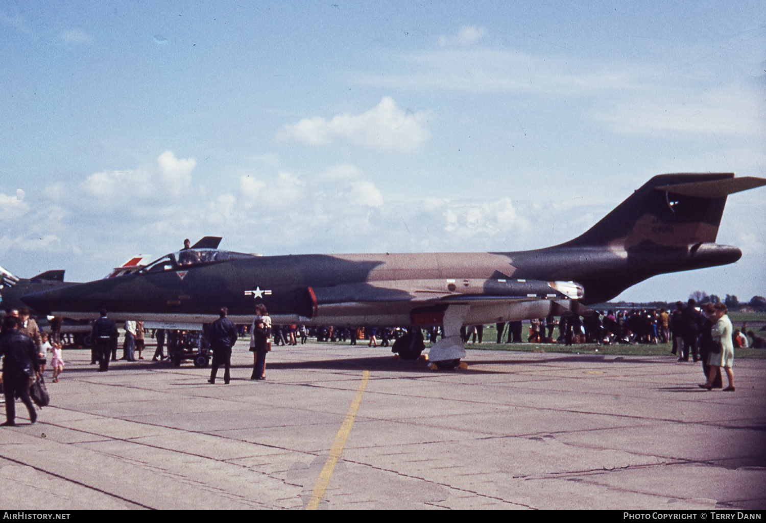 Aircraft Photo of 56-112 / 0-60112 | McDonnell RF-101C Voodoo | USA - Air Force | AirHistory.net #379498