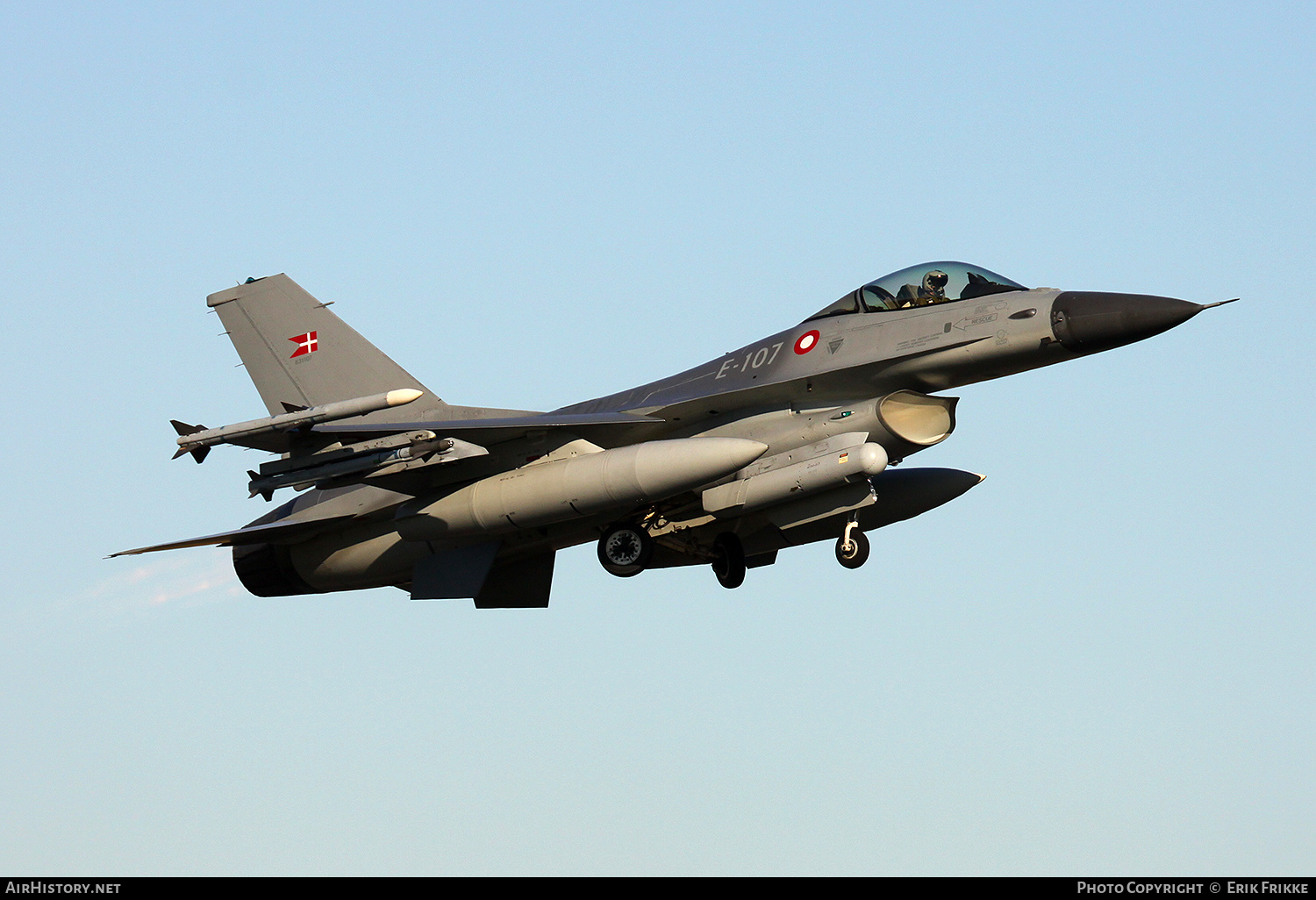 Aircraft Photo of E-107 | General Dynamics F-16AM Fighting Falcon | Denmark - Air Force | AirHistory.net #379620