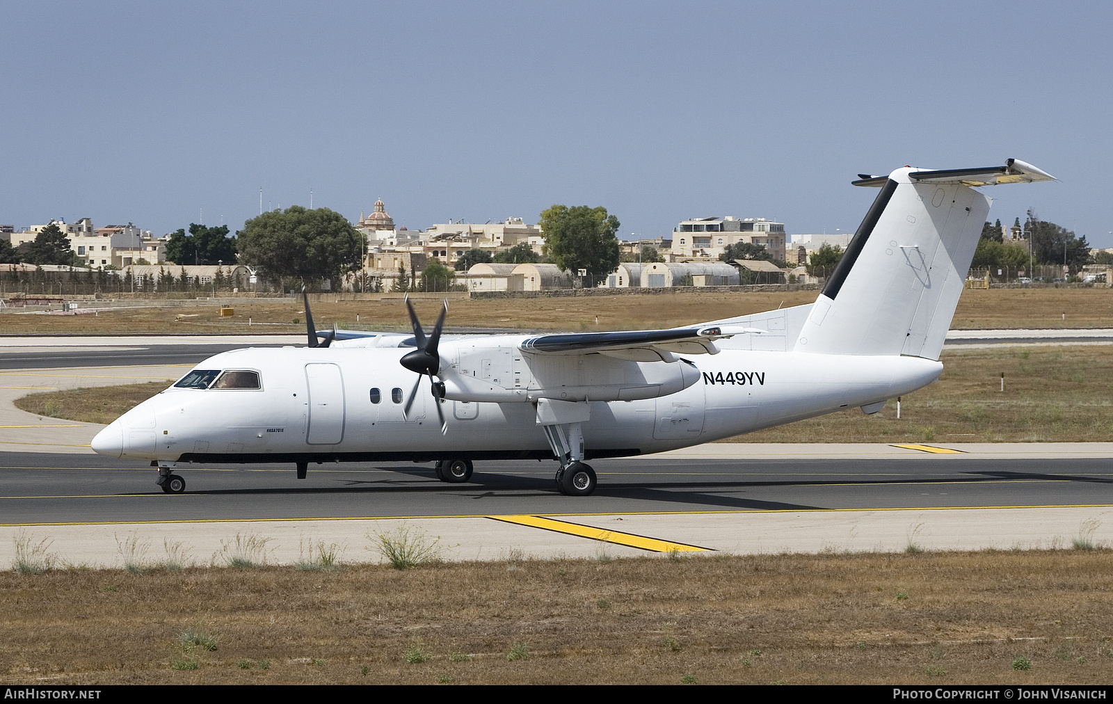 Aircraft Photo of N449YV | De Havilland Canada DHC-8-202Q Dash 8 | AirHistory.net #379783