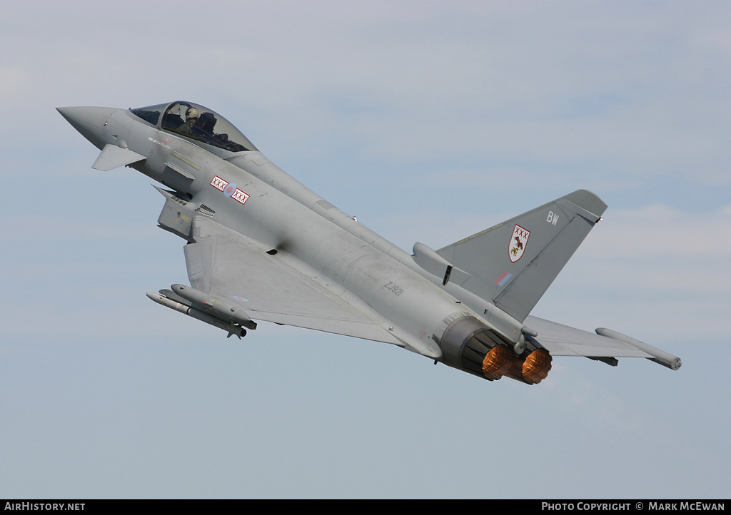 Aircraft Photo of ZJ921 | Eurofighter EF-2000 Typhoon F2 | UK - Air Force | AirHistory.net #379834