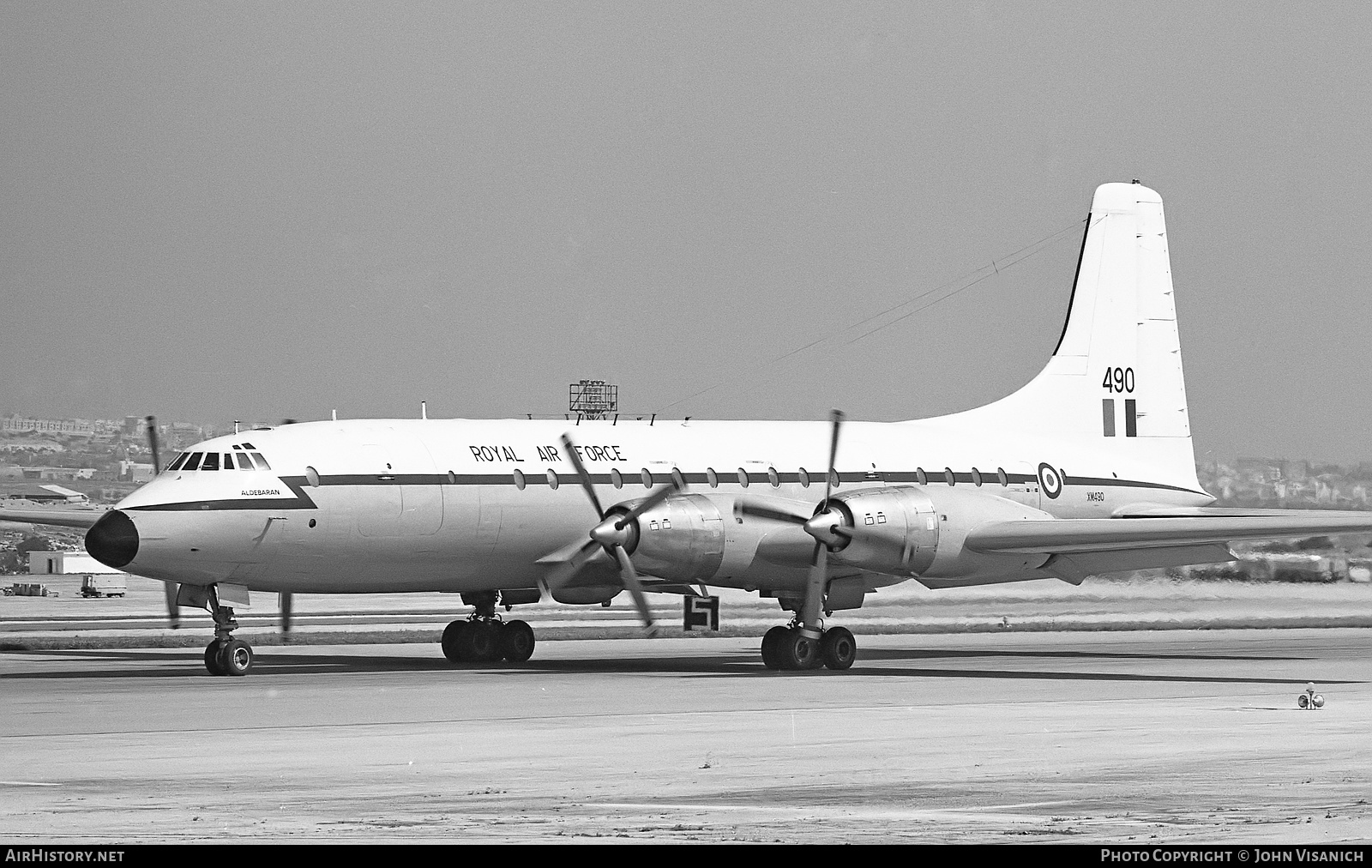 Aircraft Photo of XM490 | Bristol 175 Britannia C.1 (253) | UK - Air Force | AirHistory.net #379976