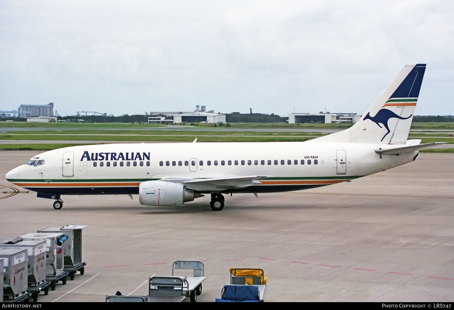 Aircraft Photo of VH-TAH | Boeing 737-376 | Australian Airlines | AirHistory.net #380016