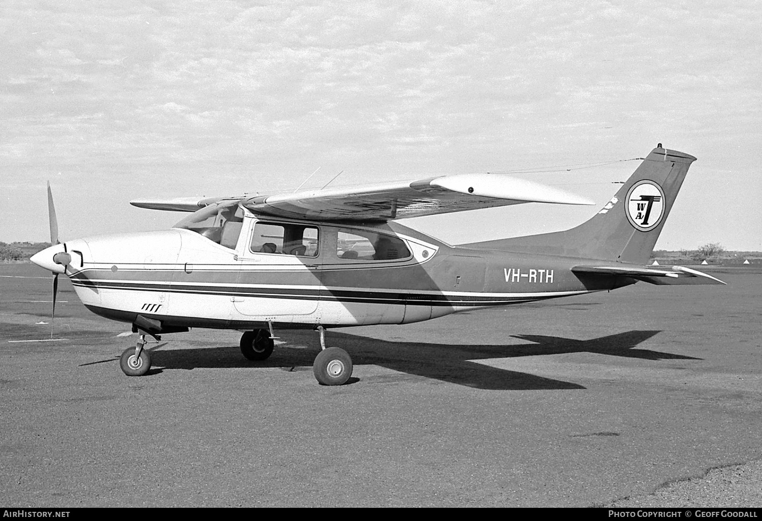 Aircraft Photo of VH-RTH | Cessna 210K Centurion | Trans West Air Charter | AirHistory.net #380193