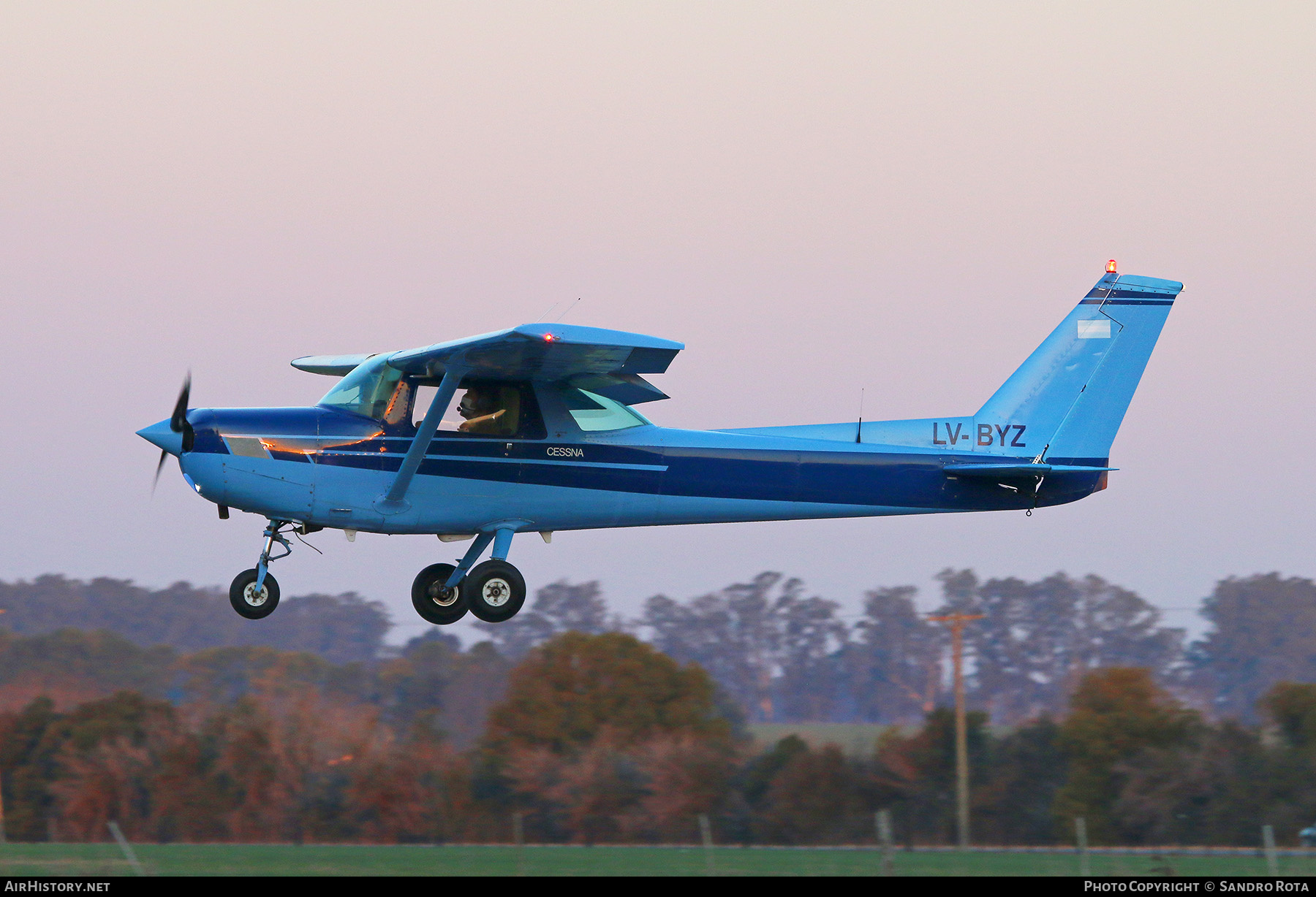 Aircraft Photo of LV-BYZ | Cessna 152 | AirHistory.net #380197