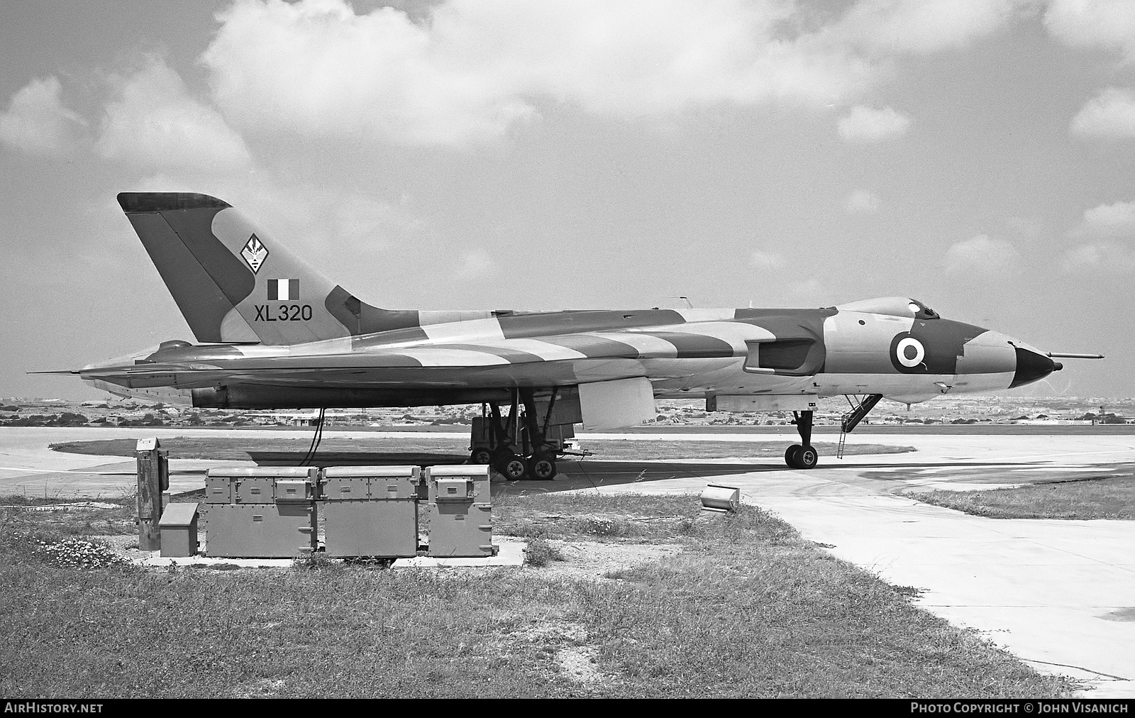 Aircraft Photo of XL320 | Avro 698 Vulcan B.2 | UK - Air Force | AirHistory.net #380210