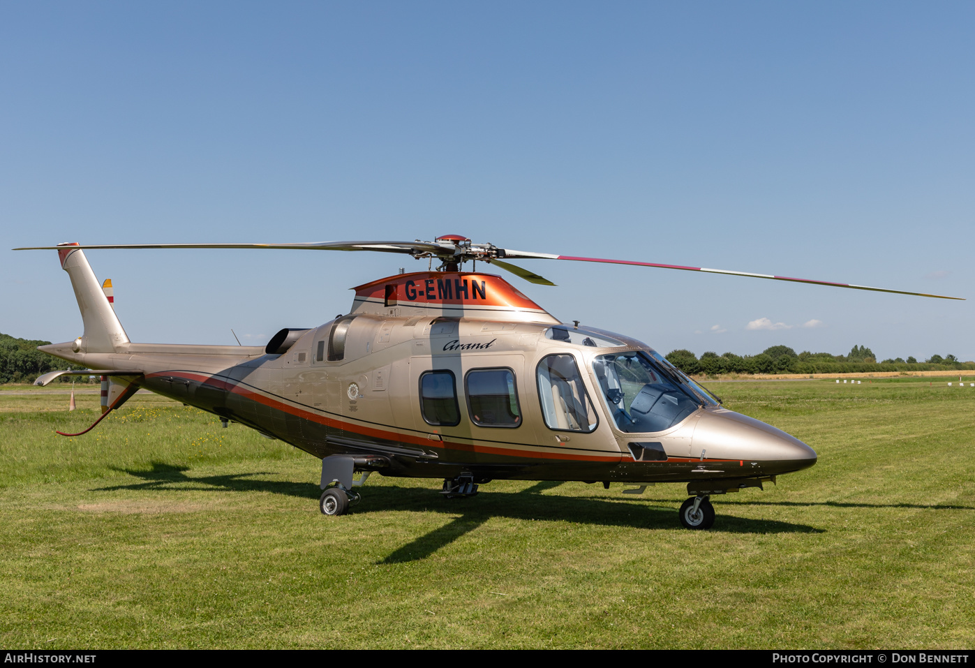 Aircraft Photo of G-EMHN | Agusta A-109S Grand | AirHistory.net #380236