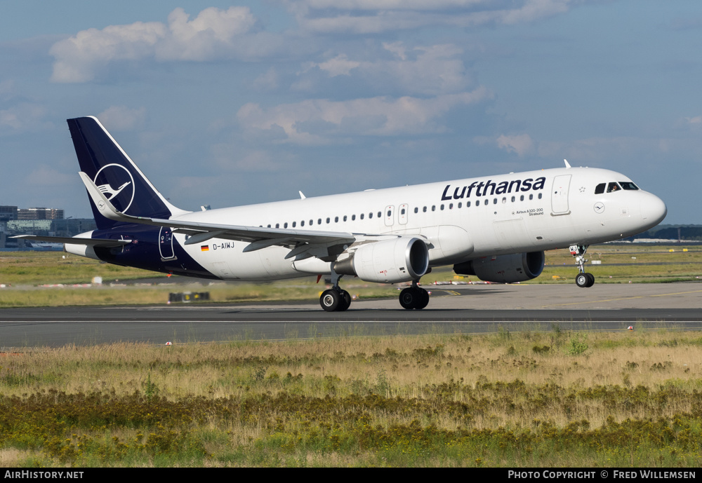 Aircraft Photo of D-AIWJ | Airbus A320-214 | Lufthansa | AirHistory.net #380282