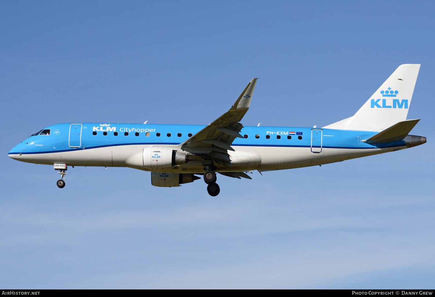 Aircraft Photo of PH-EXM | Embraer 175STD (ERJ-170-200STD) | KLM Cityhopper | AirHistory.net #380317