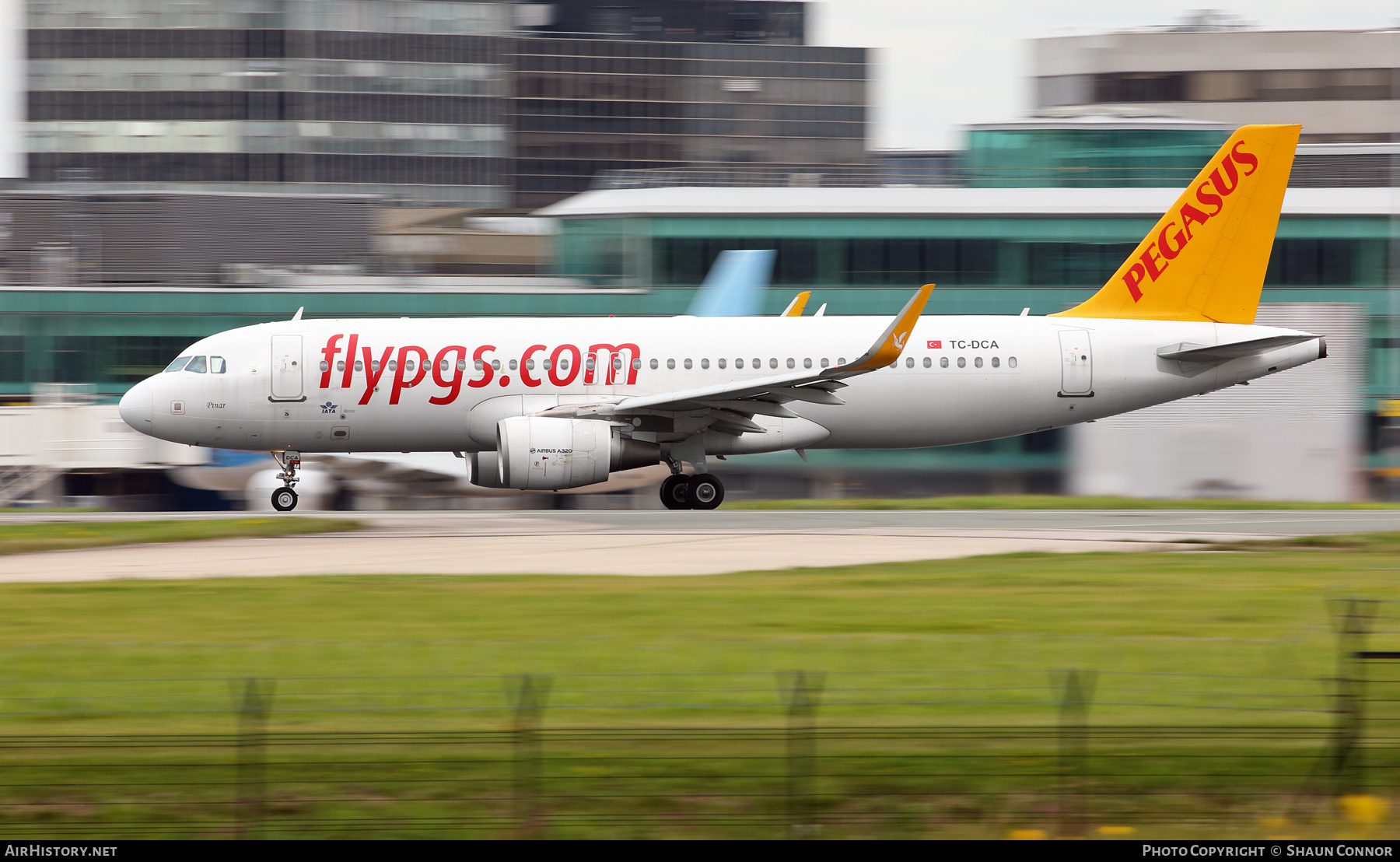 Aircraft Photo of TC-DCA | Airbus A320-214 | Pegasus Airlines | AirHistory.net #380377