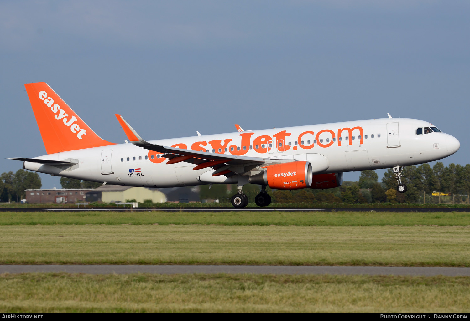 Aircraft Photo of OE-IVL | Airbus A320-214 | EasyJet | AirHistory.net #380387