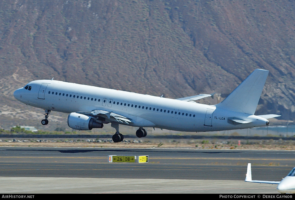 Aircraft Photo of YL-LCA | Airbus A320-211 | AirHistory.net #380416