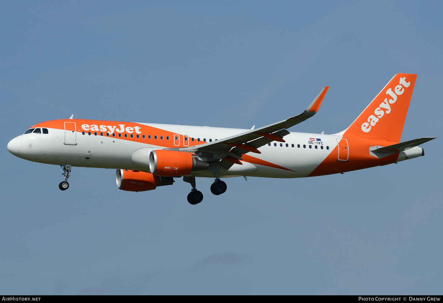 Aircraft Photo of OE-IVC | Airbus A320-214 | EasyJet | AirHistory.net #380507