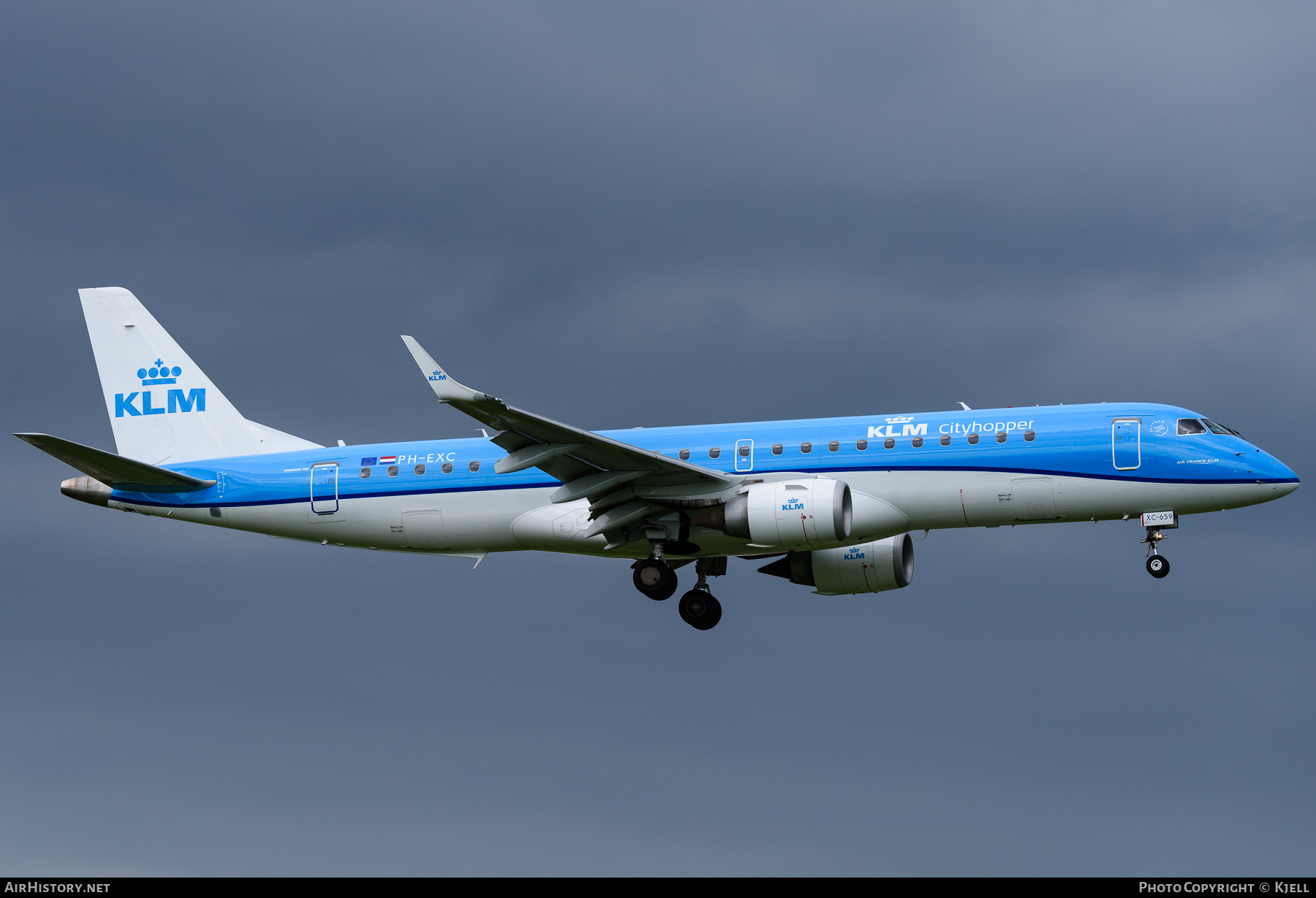 Aircraft Photo of PH-EXC | Embraer 190STD (ERJ-190-100STD) | KLM Cityhopper | AirHistory.net #380526