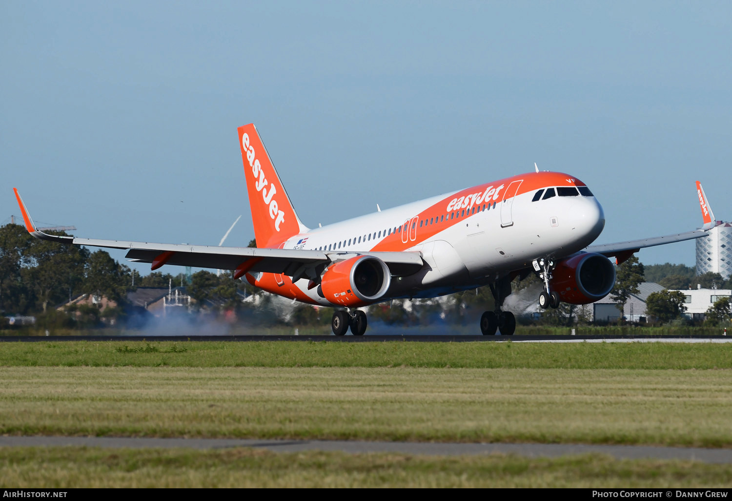 Aircraft Photo of OE-IVF | Airbus A320-214 | EasyJet | AirHistory.net #380616