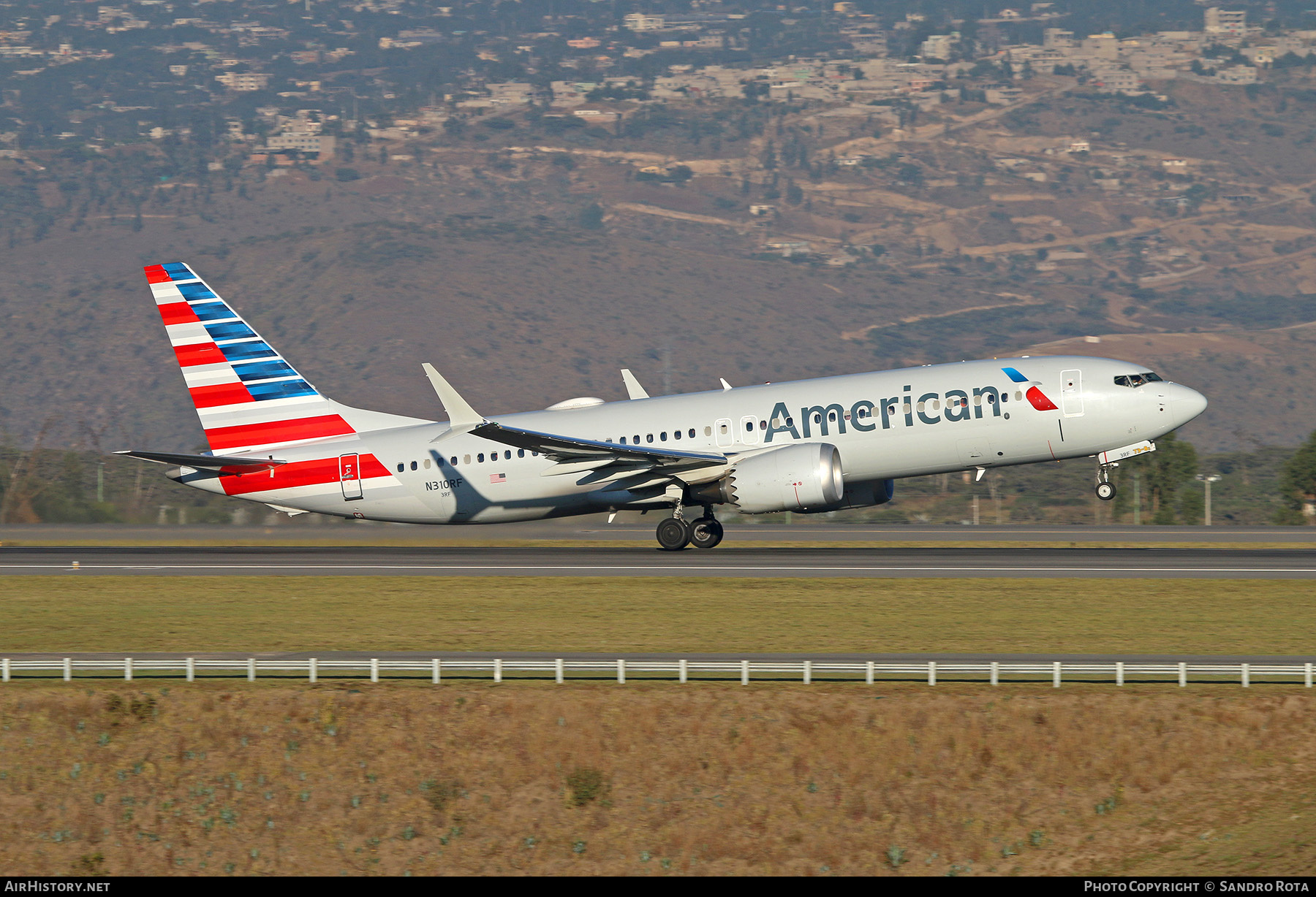 Aircraft Photo of N310RF | Boeing 737-8 Max 8 | American Airlines | AirHistory.net #380630
