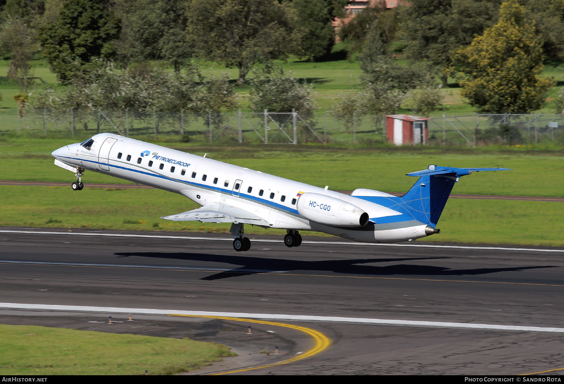 Aircraft Photo of HC-CGO | Embraer ERJ-145LR (EMB-145LR) | Petroecuador | AirHistory.net #380657