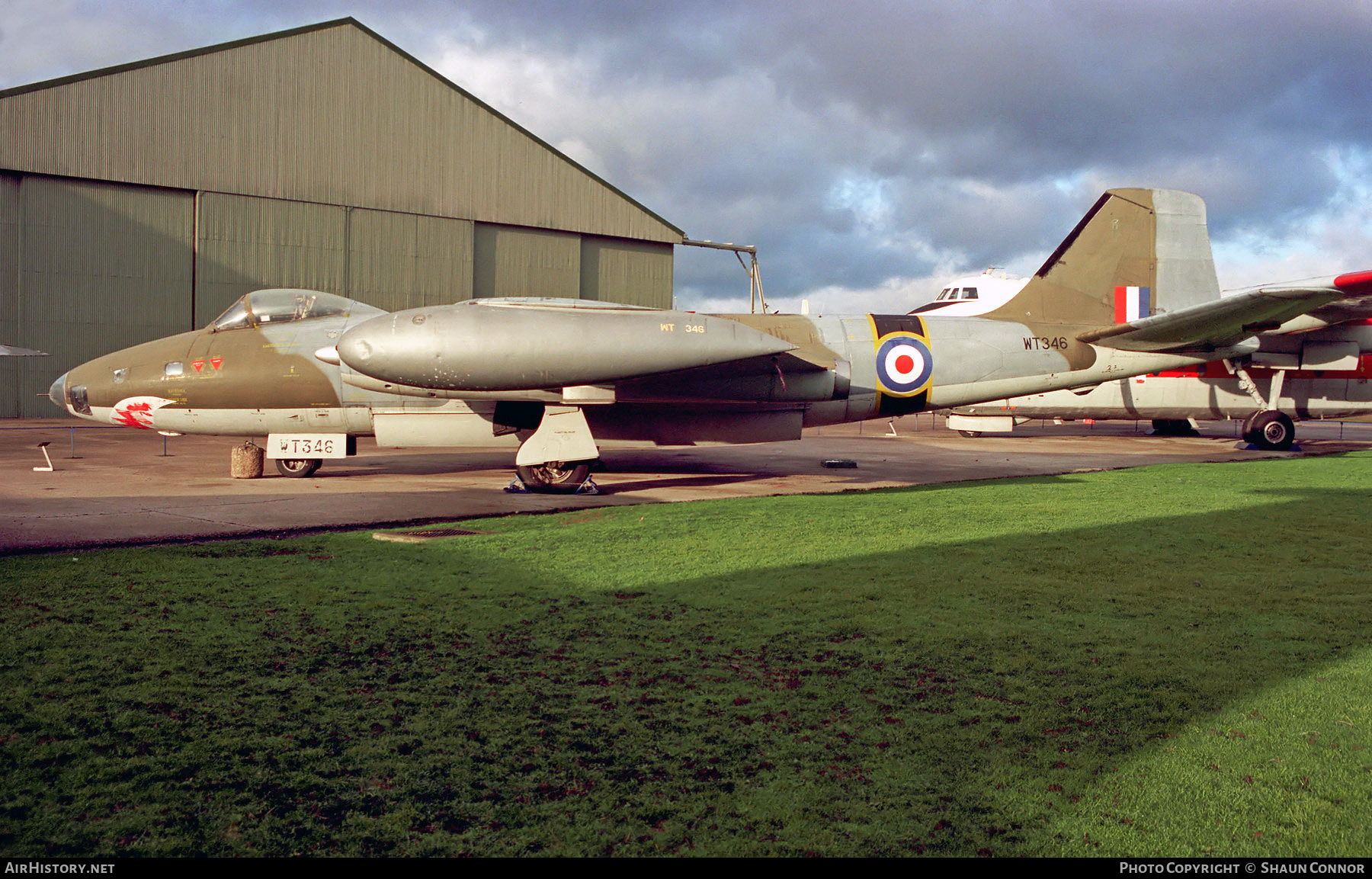 Aircraft Photo of WT346 | English Electric Canberra B(I)8 | UK - Air Force | AirHistory.net #380708