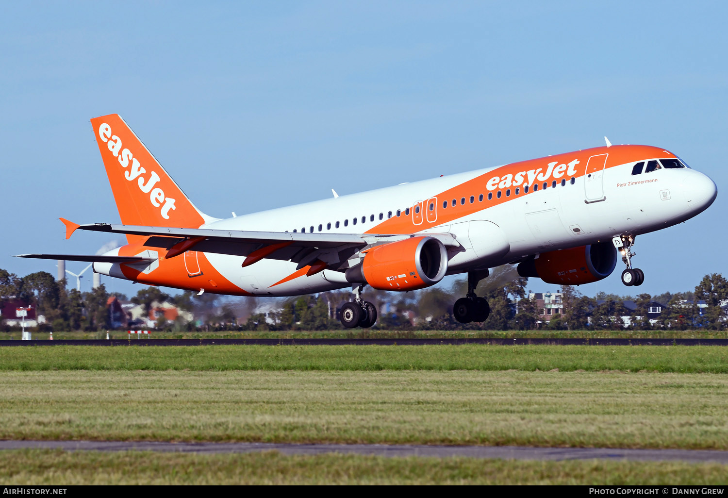 Aircraft Photo of G-EZTY | Airbus A320-214 | EasyJet | AirHistory.net #380757