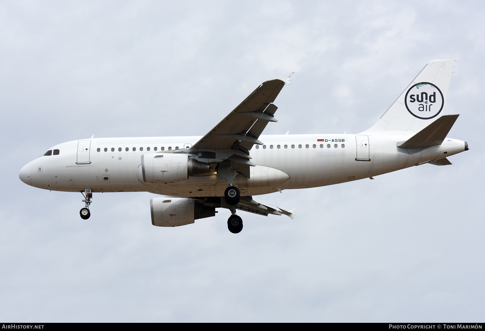 Aircraft Photo of D-ASSB | Airbus A319-112 | Sundair | AirHistory.net #380767