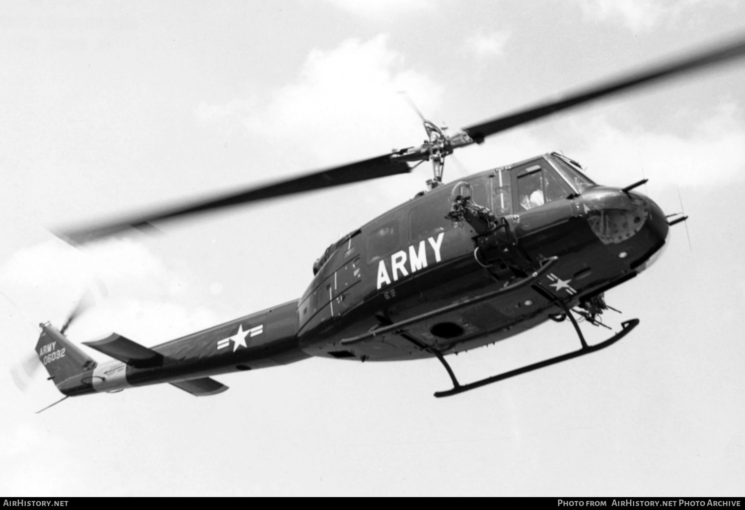 Aircraft Photo of 60-6032 / 06032 | Bell YUH-1D Iroquois | USA - Army | AirHistory.net #380825