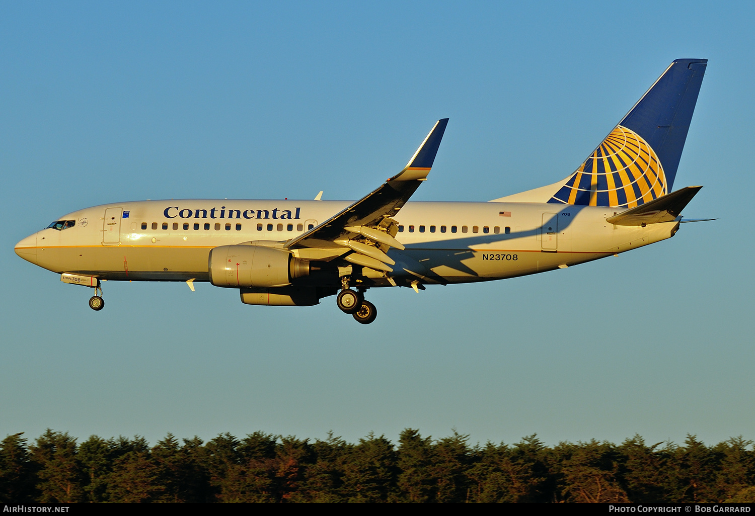 Aircraft Photo of N32708 | Boeing 737-724 | Continental Airlines | AirHistory.net #380889
