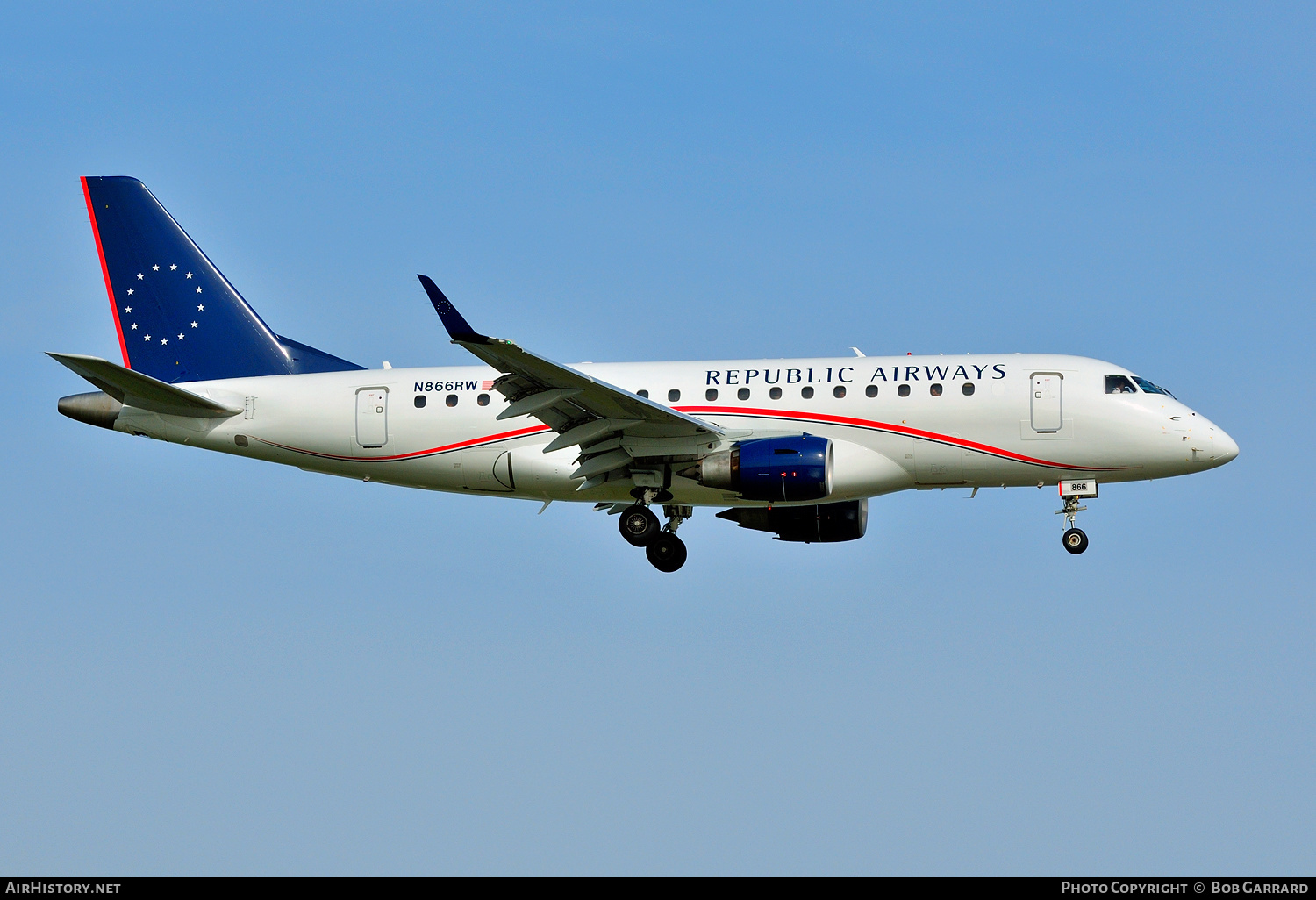 Aircraft Photo of N866RW | Embraer 175SU (ERJ-170-200SU) | Republic Airways | AirHistory.net #381029