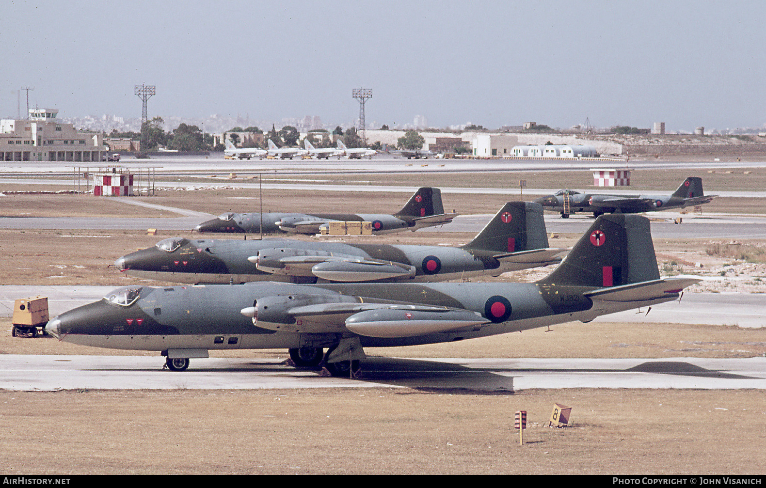 Aircraft Photo of WJ821 | English Electric Canberra PR7 | UK - Air Force | AirHistory.net #381043