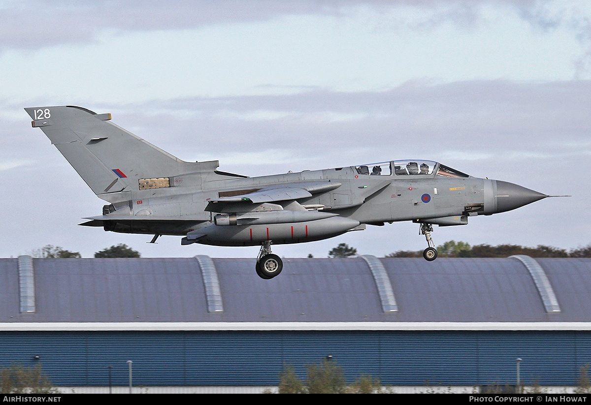 Aircraft Photo of ZG750 | Panavia Tornado GR4 | UK - Air Force | AirHistory.net #381163
