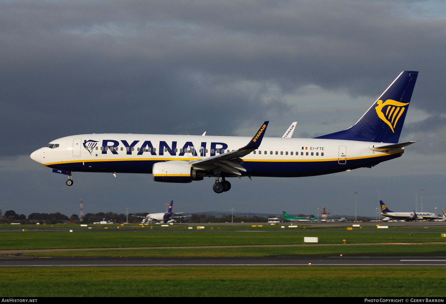 Aircraft Photo of EI-FTE | Boeing 737-800 | Ryanair | AirHistory.net #381415