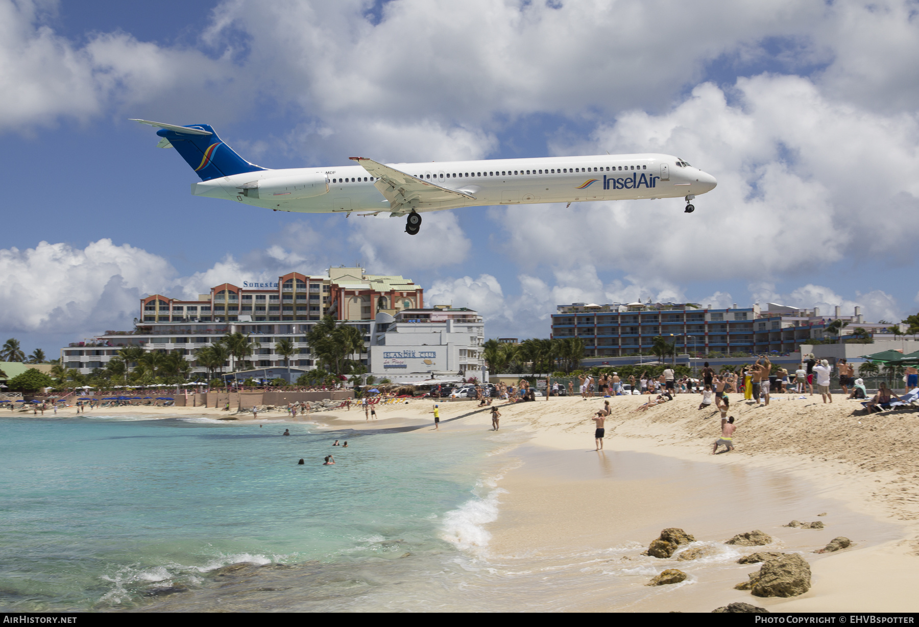 Aircraft Photo of PJ-MDF | McDonnell Douglas MD-83 (DC-9-83) | Insel Air | AirHistory.net #381445