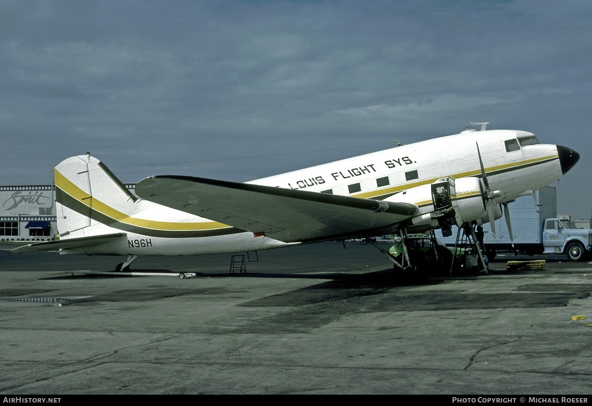 Aircraft Photo of N96H | Douglas C-47A Skytrain | St. Louis Flight Systems | AirHistory.net #381578